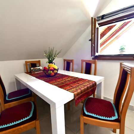 Apartman Jelena Rakovica Exterior photo