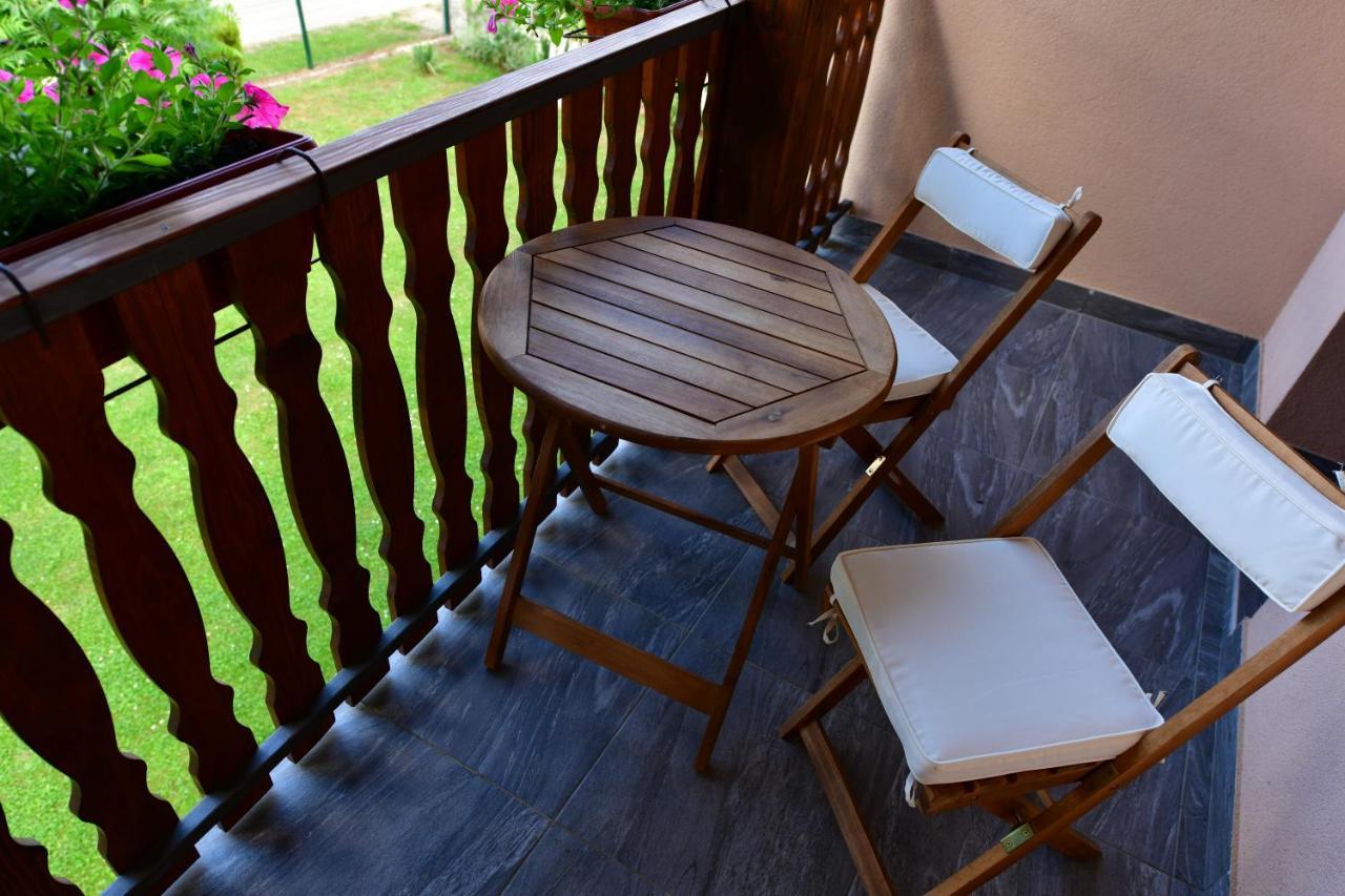 Apartman Jelena Rakovica Exterior photo